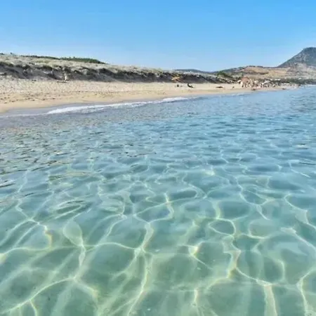 Vivere A 5 Minuti Dalle Spiagge Di San Pietro 아파트 발레도리아